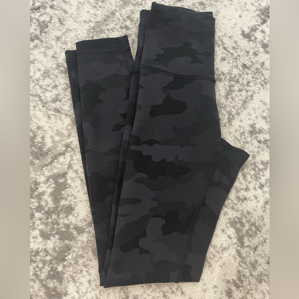 Lululemon Wunder Train High-Rise Tight 25"